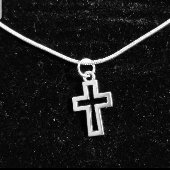 Dainty Cross Outline 20" Inch  .925 Sterling Silver Necklace - Picture 1 of 2